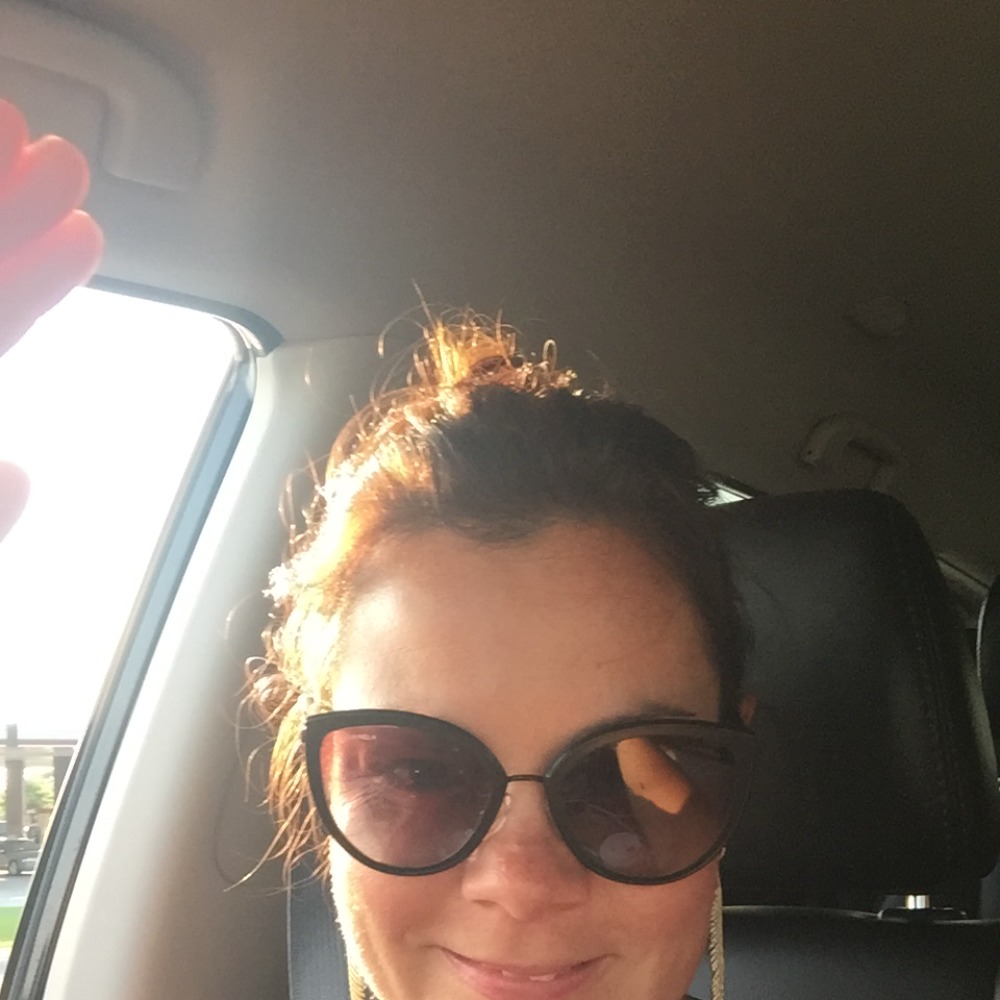 Meet your Posher, Sharon